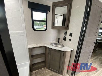 2024 Venture RV Stratus - Photo 28
