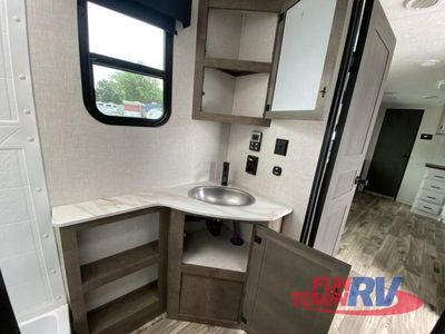 2024 Venture RV Stratus - Photo 29