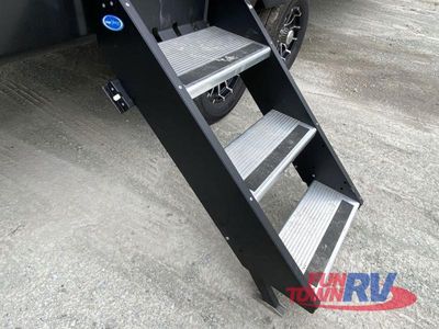 2024 Venture RV Stratus - Photo 18