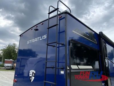 2024 Venture RV Stratus - Photo 11