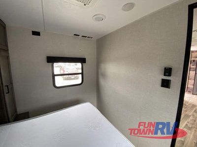 2024 Venture RV Stratus - Photo 50