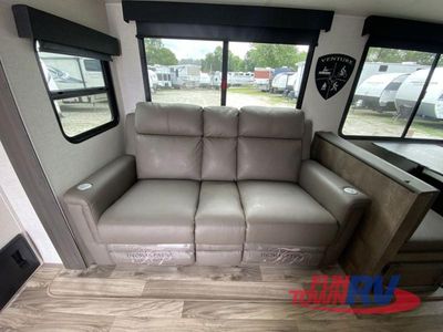 2024 Venture RV Stratus - Photo 32