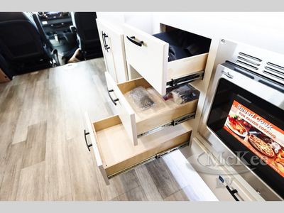 2025 Dynamax isata 3 - Photo 29