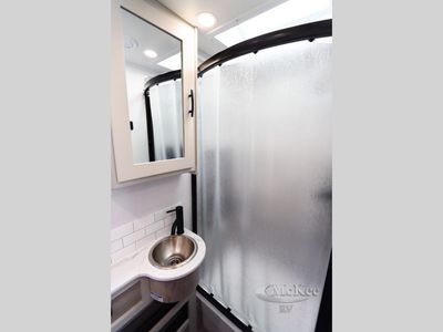 2025 Dynamax isata 3 - Photo 36