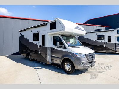 2025 Dynamax isata 3 - Photo 1