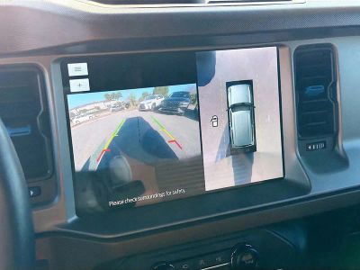 2023 Ford Bronco — photo 32 view