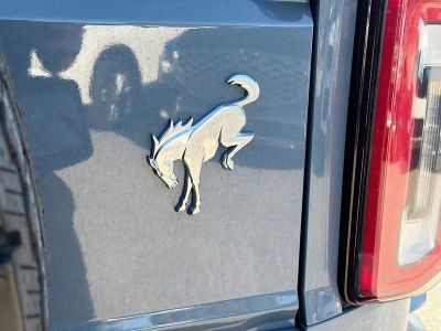 2023 Ford Bronco — photo 12 view