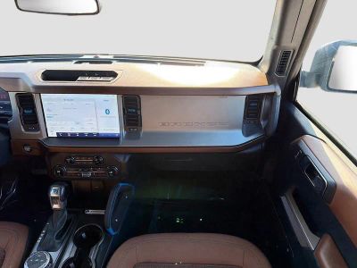 2023 Ford Bronco — photo 18 view