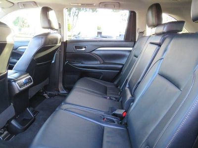 2019 Toyota HIGHLANDER - Photo 60