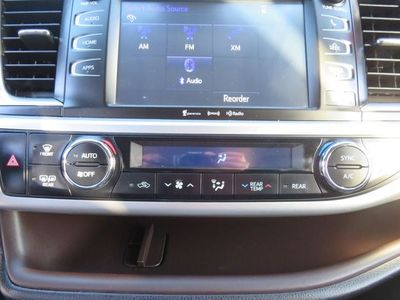2019 Toyota HIGHLANDER - Photo 29