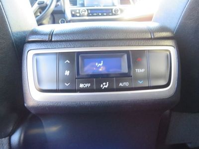 2019 Toyota HIGHLANDER - Photo 21
