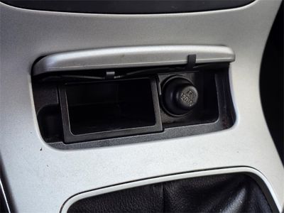 2015 Nissan Sentra — photo 16 view
