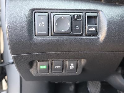 2015 Nissan Sentra — photo 19 view