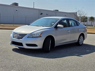 2015 Nissan Sentra — photo 8 view