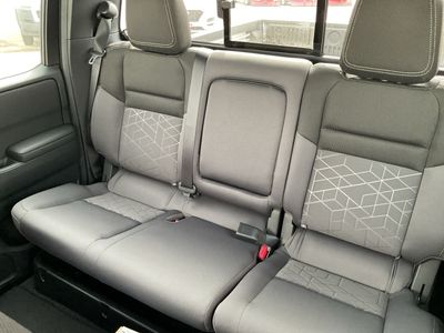 2026 Nissan Frontier - Photo 18