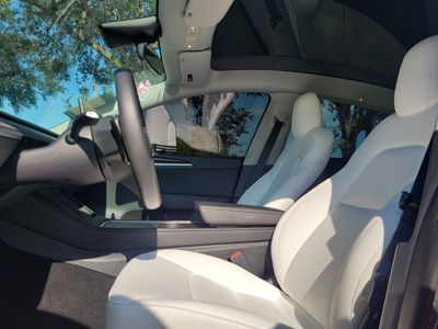 2023 Tesla Model Y - Photo 20