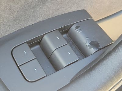 2023 Tesla Model Y - Photo 24