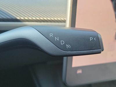 2023 Tesla Model Y - Photo 31