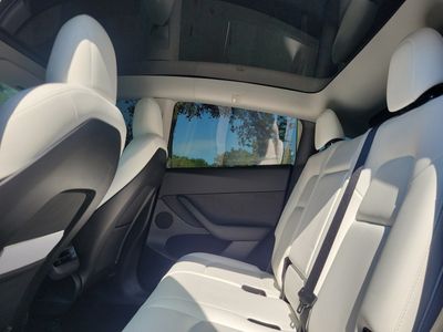 2023 Tesla Model Y - Photo 13