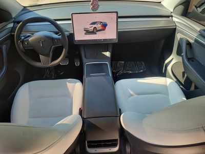 2023 Tesla Model Y - Photo 15