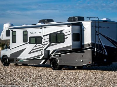 2026 Thor Motor Coach Quantum - Photo 2
