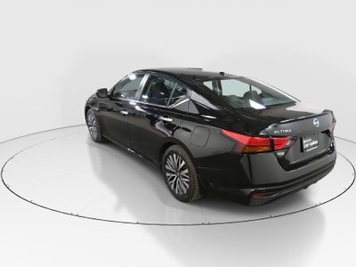 2024 Nissan Altima — detail view