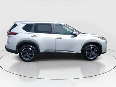 2024 Nissan Rogue — photo 8 view