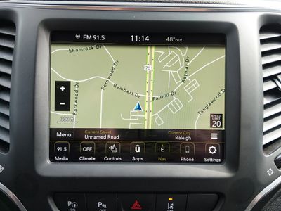 2023 Jeep Cherokee — photo 17 view