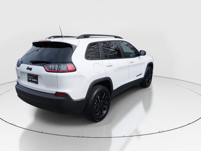 2023 Jeep Cherokee — photo 7 view