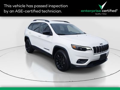 2023 Jeep Cherokee Altitude Lux 4x4 — front three-quarter view