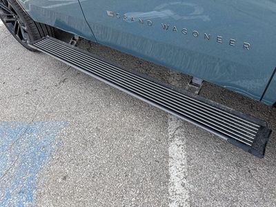 2026 Jeep Grand Wagoneer - Photo 43
