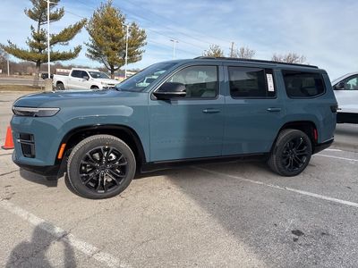 2026 Jeep Grand Wagoneer - Photo 16