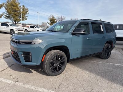2026 Jeep Grand Wagoneer - Photo 14
