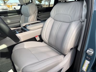 2026 Jeep Grand Wagoneer - Photo 67