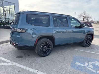 2026 Jeep Grand Wagoneer - Photo 32