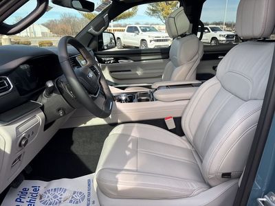 2026 Jeep Grand Wagoneer - Photo 66