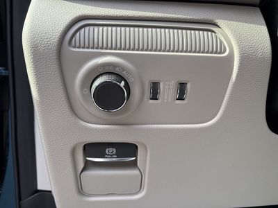 2026 Jeep Grand Wagoneer - Photo 68