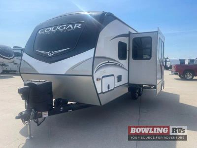 2021 Cougar Half-Ton 22RBS — front three-quarter view
