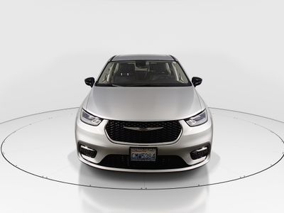 2024 Chrysler Pacifica — side profile view
