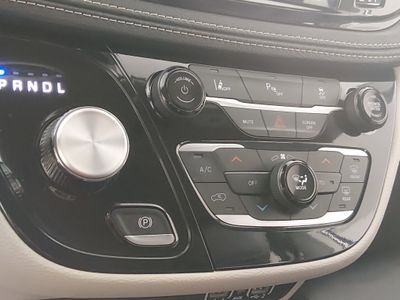 2024 Chrysler Pacifica — photo 20 view