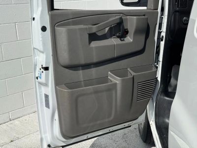 2021 GMC Savana Cargo 2500 - Photo 18