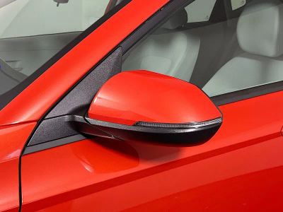 2024 Hyundai Kona — photo 10 view