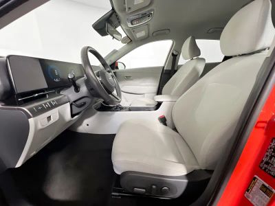 2024 Hyundai Kona — photo 12 view