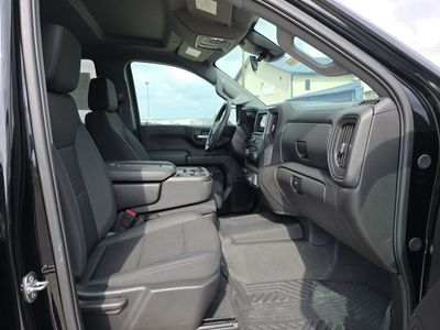 2025 Chevrolet Silverado 1500 — photo 15 view