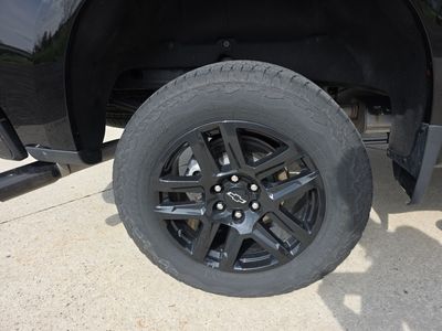 2025 Chevrolet Silverado 1500 — photo 16 view