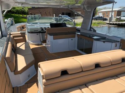 2024 Aviara AV40 - Photo 8