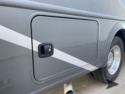 2024 Thor Motor Coach Magnitude — photo 13 view