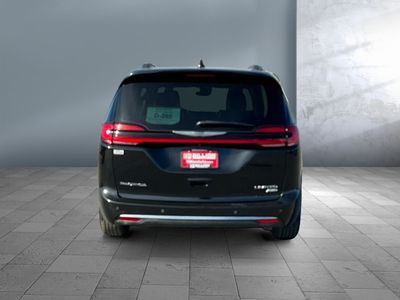 2021 Chrysler Pacifica - Photo 5