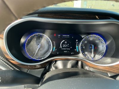 2021 Chrysler Pacifica - Photo 10
