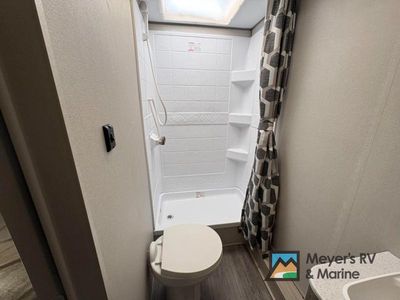 2026 Coachmen RV Catalina Legacy Edition - Photo 31